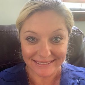 Meet your Posher, Manda